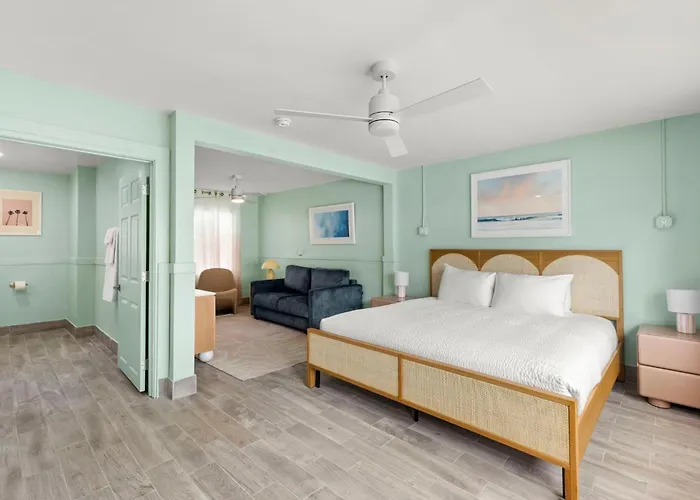 Clearwater Motel 3*